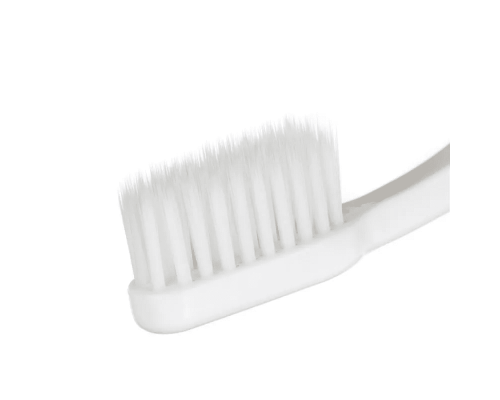 Edel+White To Go Дорожня зубна щітка з м'якою щетиною Konex